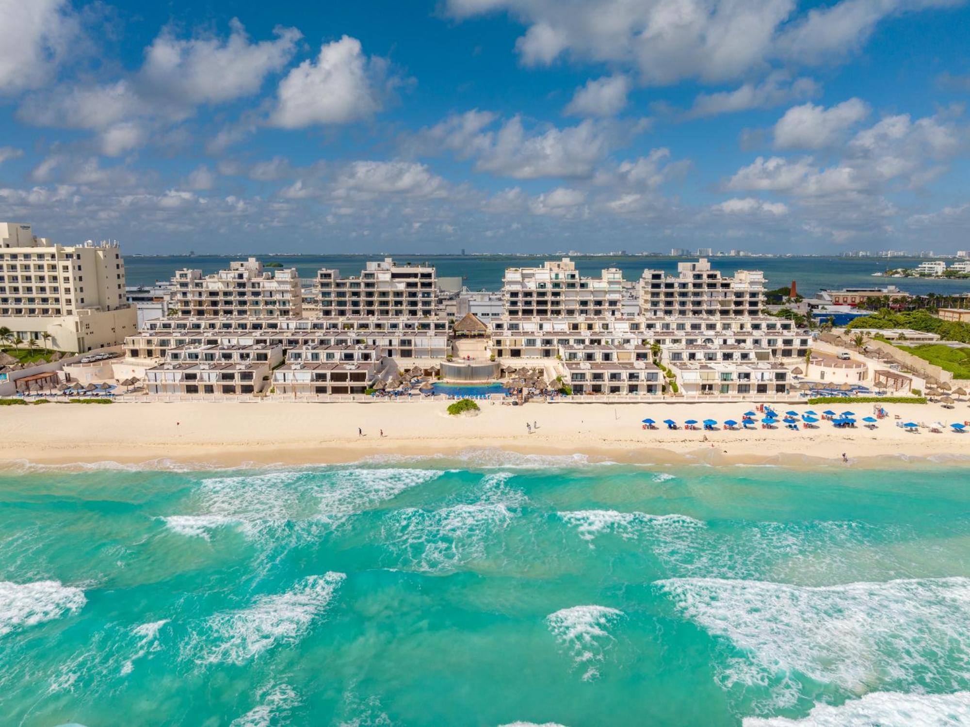 Sparkling Ocean View In Cancun Apartment Exterior photo